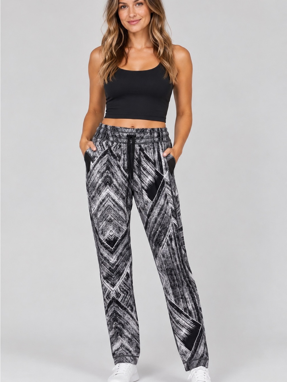 Lululemon Black & White Abstract Print Drawstring Pants Joggers Size 6